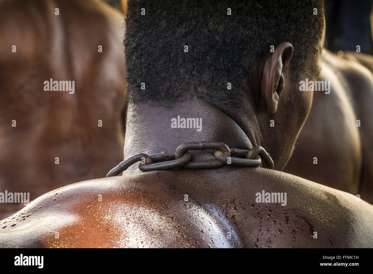 Escenificación de la esclavitud realizados por residentes en conmemoración de la abolición de la esclavitud Foto de stock
