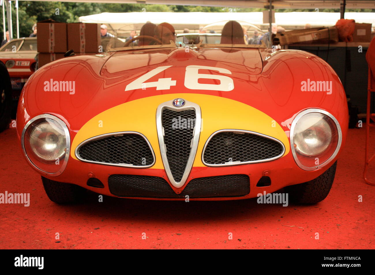 Alfa Romeo Coche deportivo en el Festival de Velocidad de Goodwood. Foto de stock