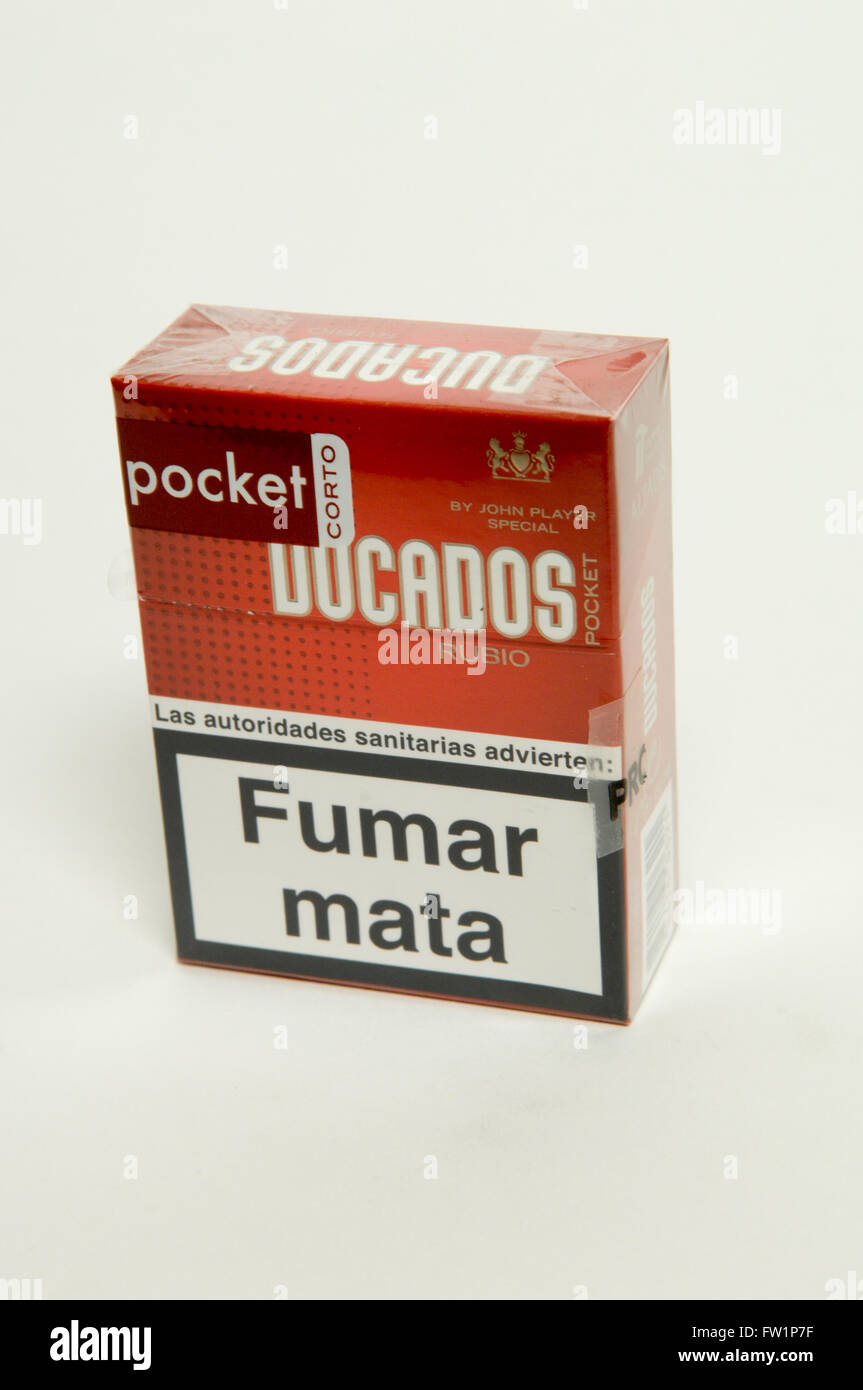 Special cigarette fotografías e imágenes de alta resolución - Alamy