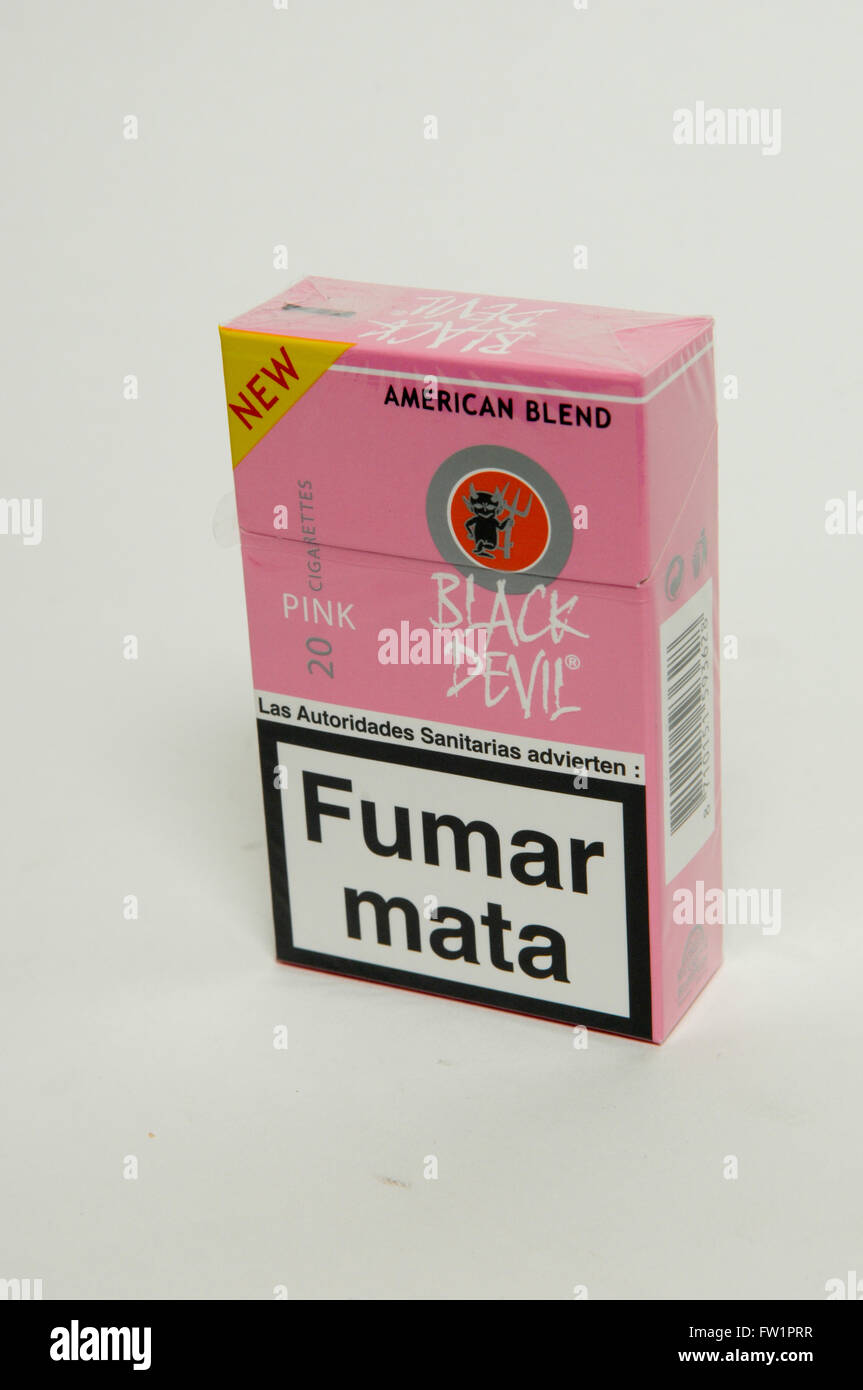 Diablo Negro Rosa American Blend de paquetes de cigarrillos de tabaco  Fotografía de stock - Alamy