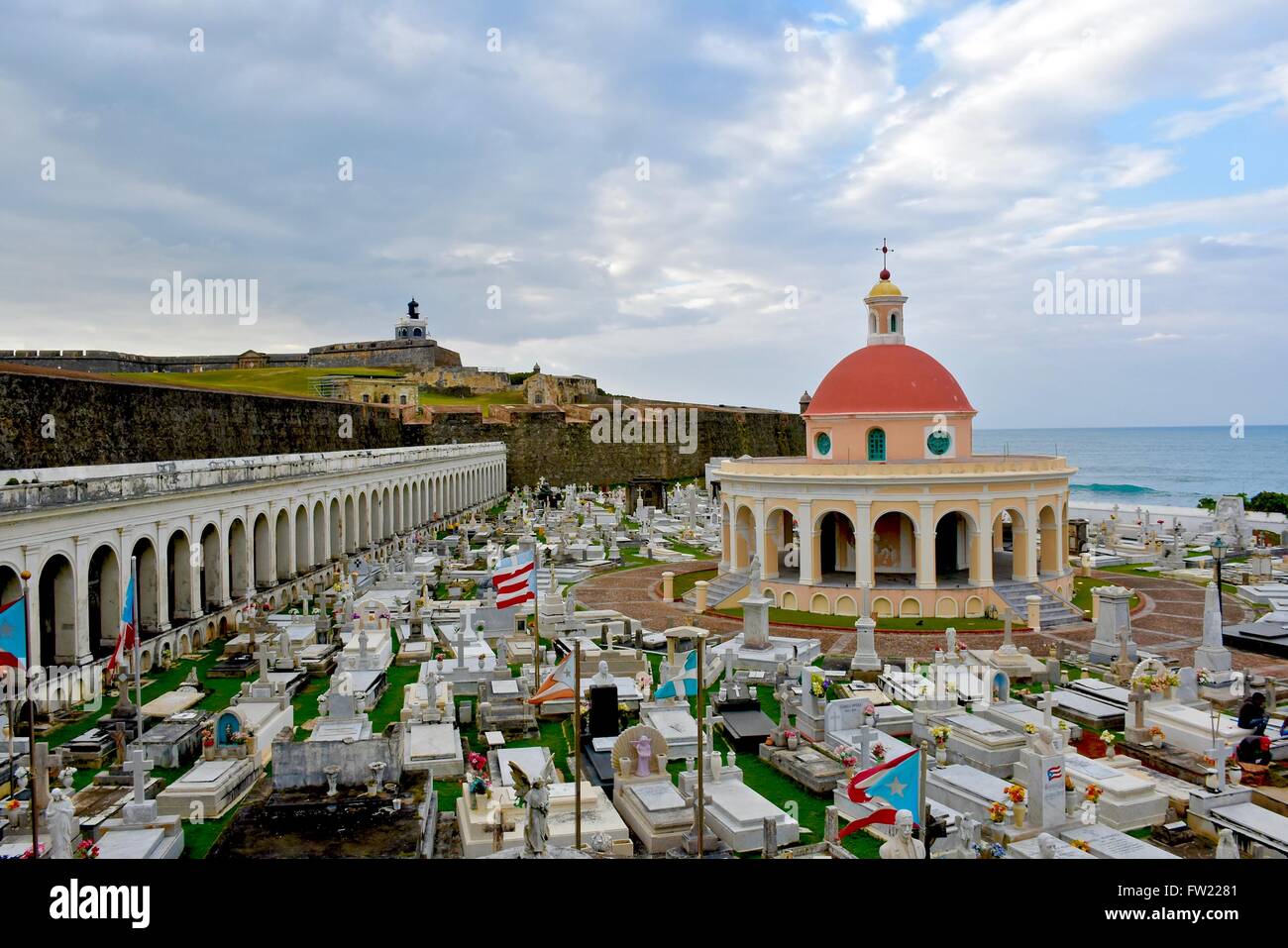 Cementerio Viejo en el Viejo San Juan de Puerto Rico Foto de stock