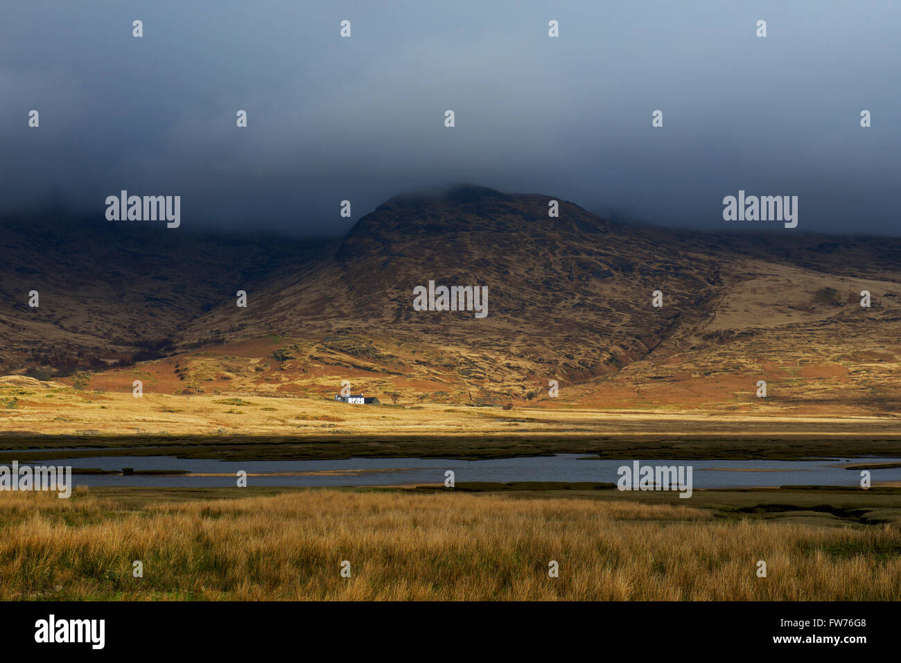 Casa de campo en la remota isla de Mull, Inner Hebrides, Escocia, Reino Unido Foto de stock