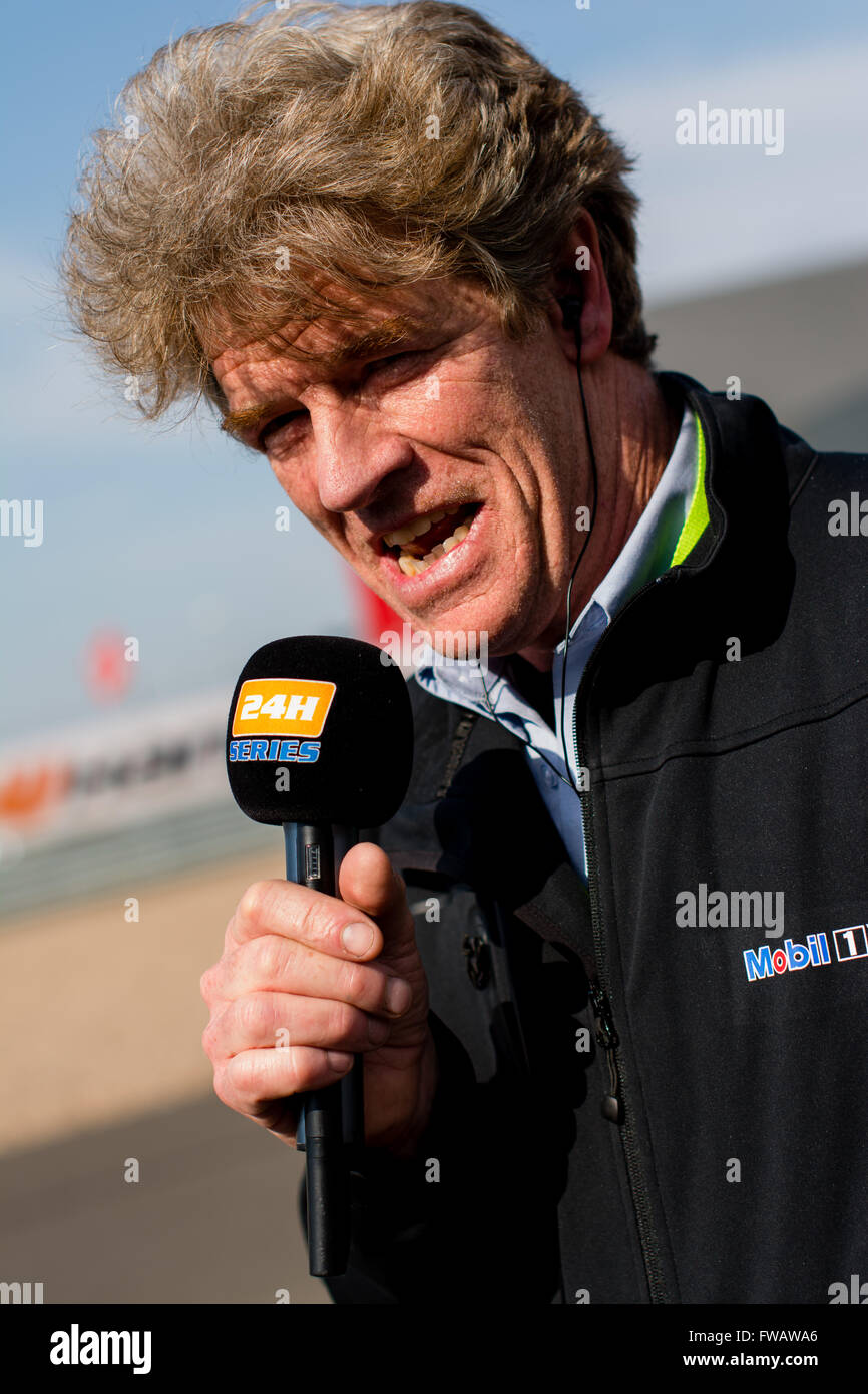 Towcester, Northamptonshire, Reino Unido. El 02 de abril, 2016. El comentarista de la serie 24H durante las previsualizaciones para Hankook 24 horas Touring Car Series en el circuito de Silverstone (Foto por Gergo Toth / Alamy Live News) Foto de stock