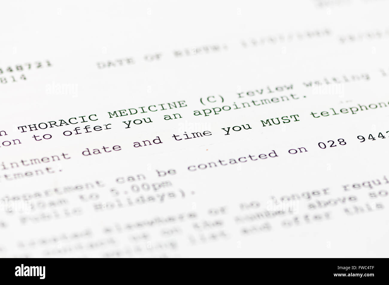 Carta de nombramiento del paciente informa de una cita con la clínica de medicina torácica. Foto de stock