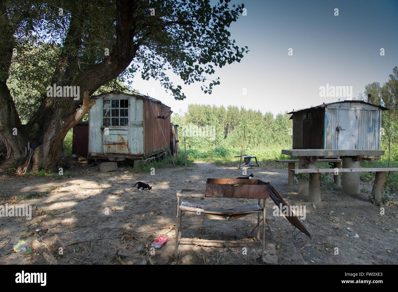Rusty cuarteles en el Danubio Foto de stock