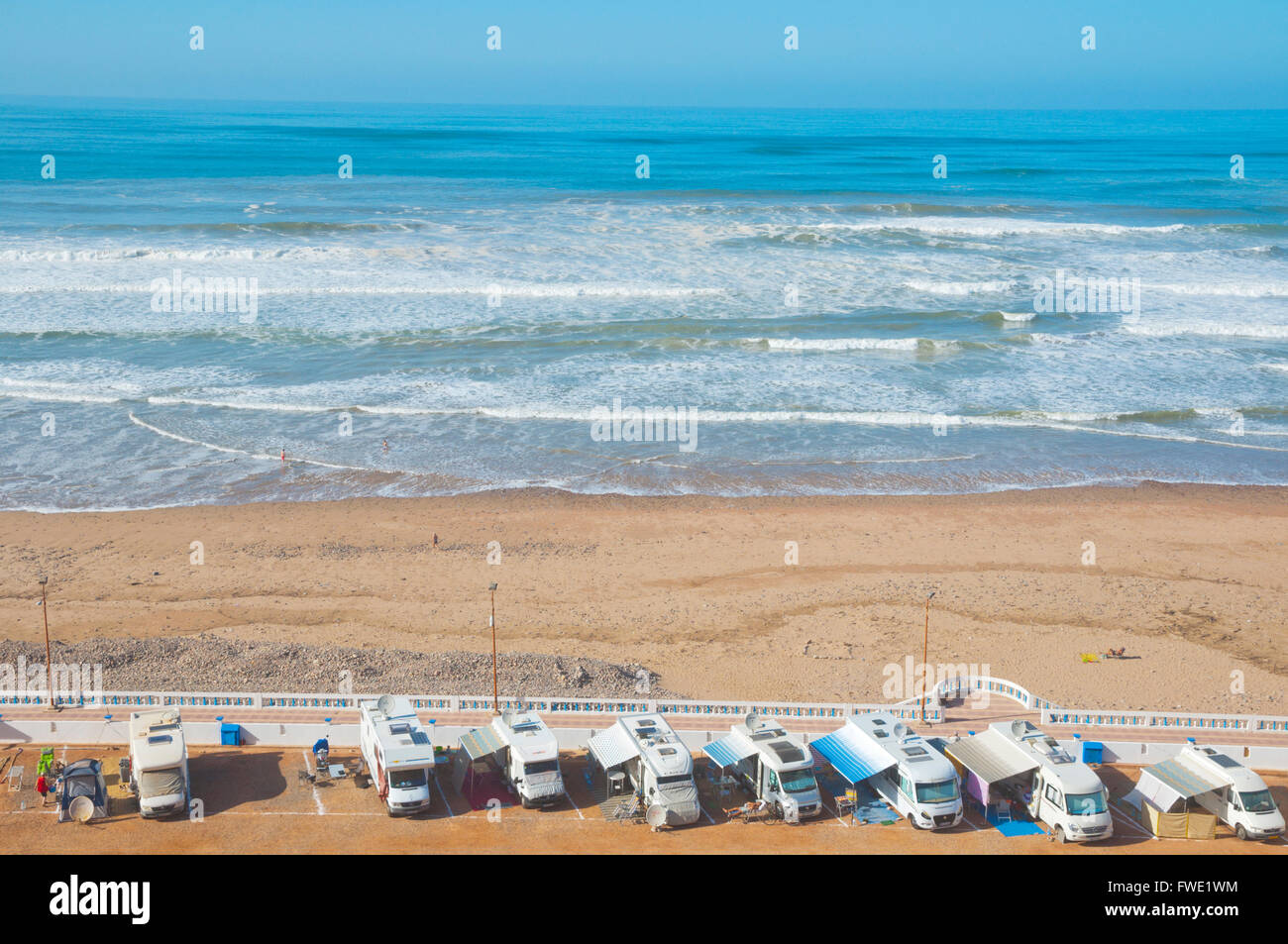 Camping El Barko, sitio para campervans, Sidi Ifni, costa atlántica, en el sur de Marruecos, Norte de África Foto de stock