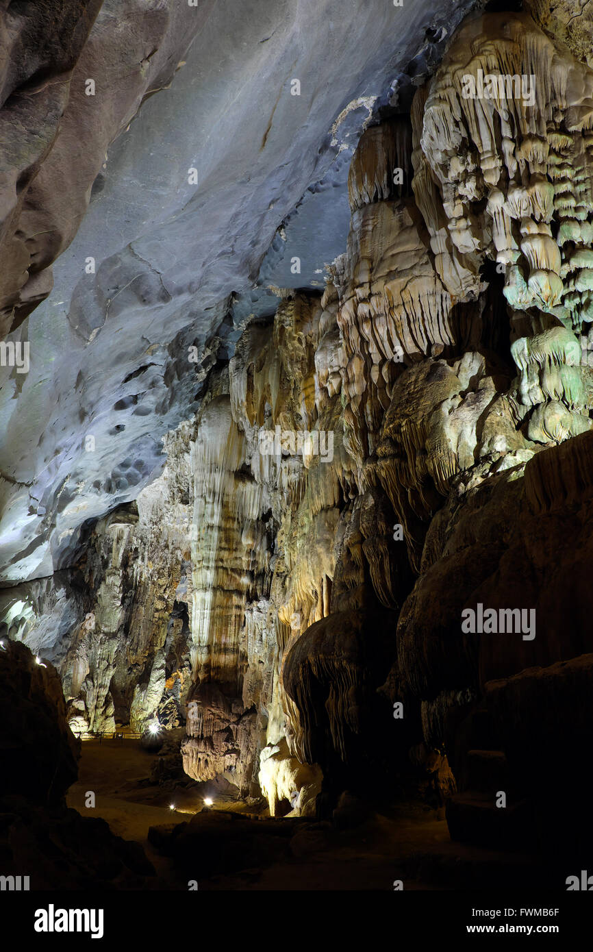 Phong Nha Ke Bang Cave Una Sorprendente Y Maravillosa Caverna En Bo Trach Quang Binh Vietnam