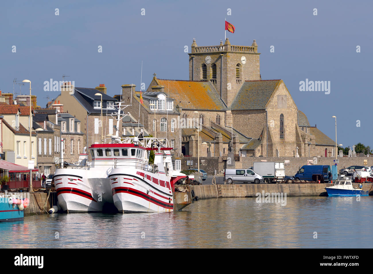 Puerto de Barfleur en Francia Foto de stock