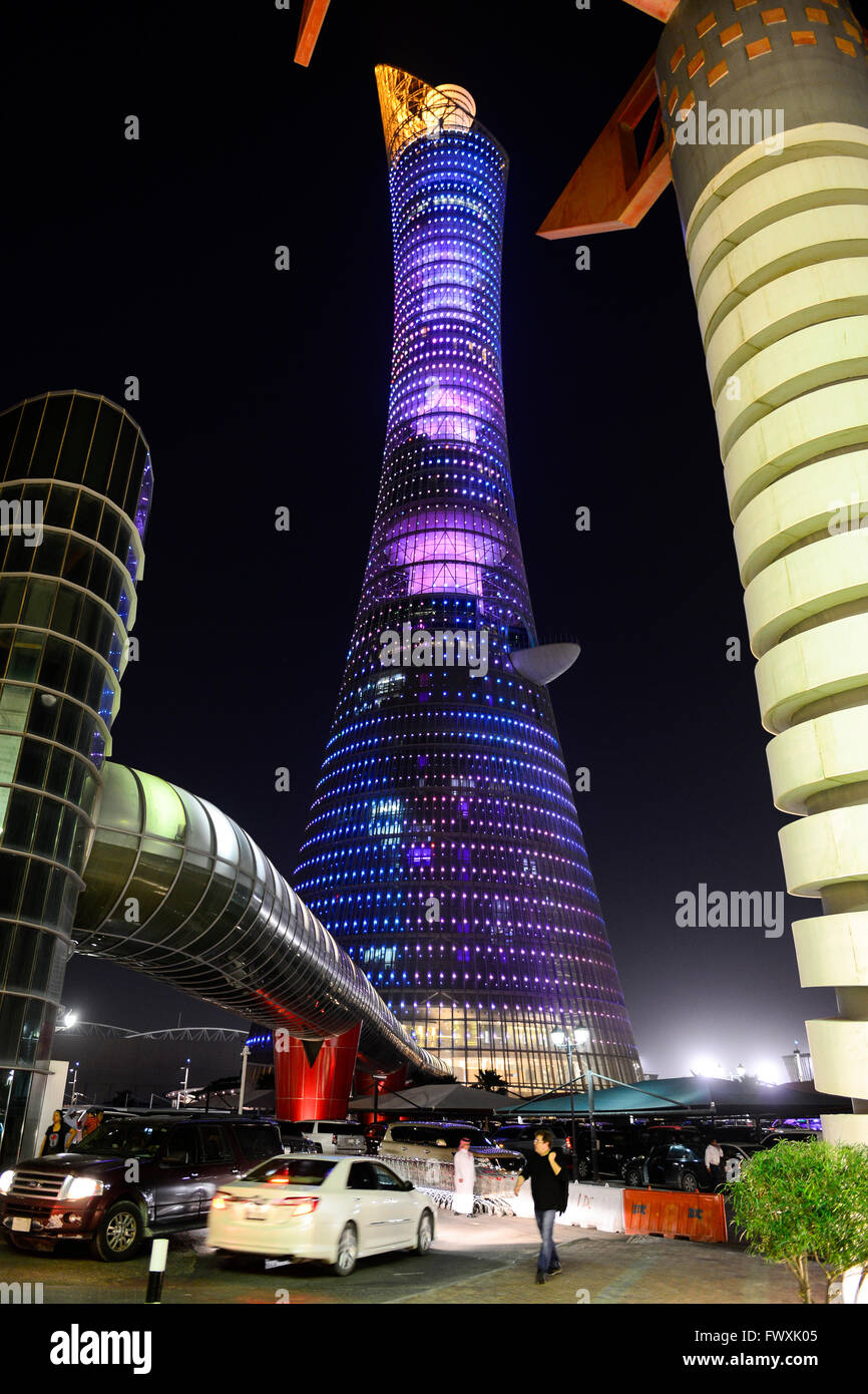 QATAR, Doha, Hotel torre Aspire la antorcha / KATAR, Doha, Hotel torre  Aspire la antorcha Fotografía de stock - Alamy