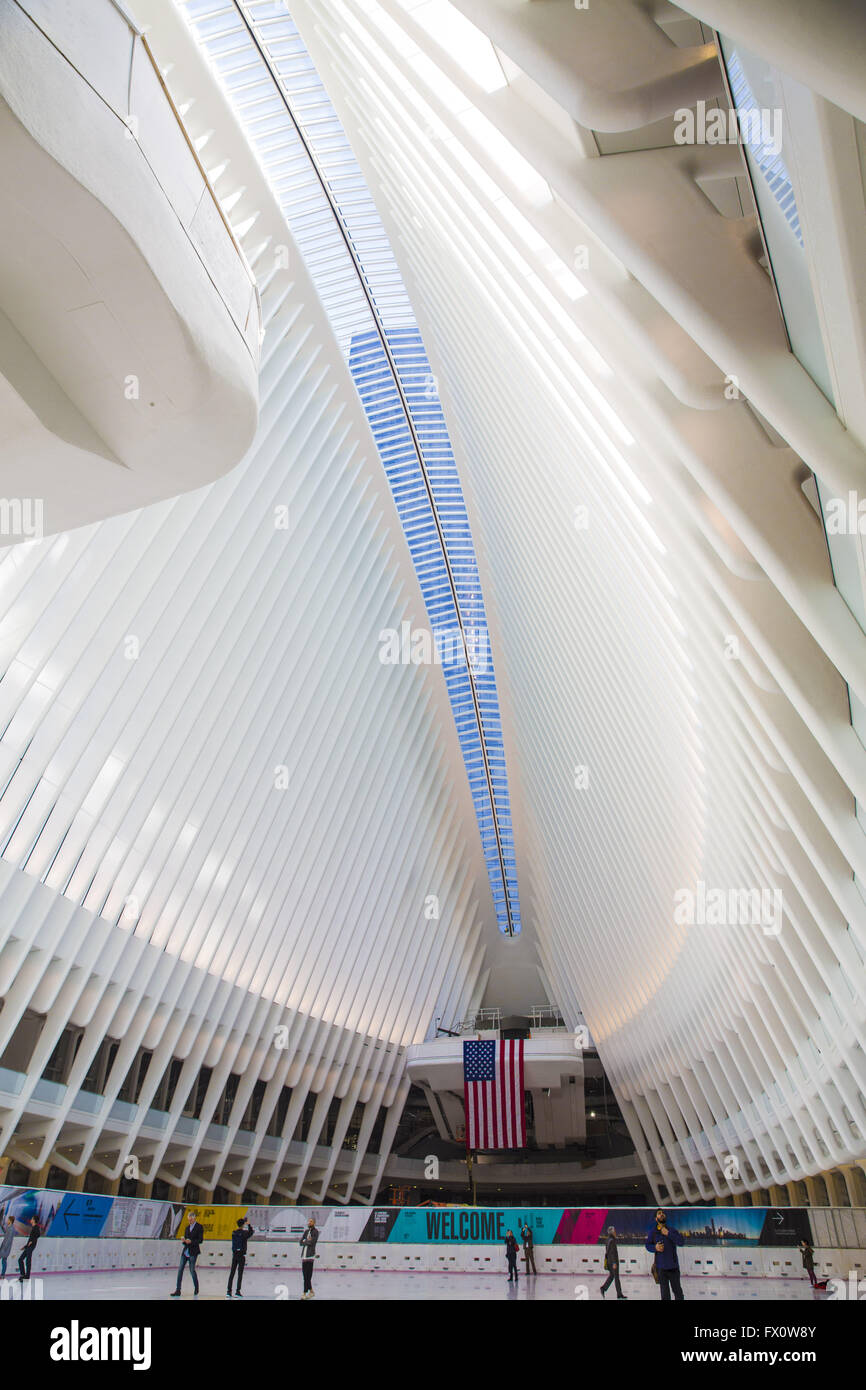 La primera parte de Santiago Calatrava's World Trade Center Centro de Transporte, conocido como