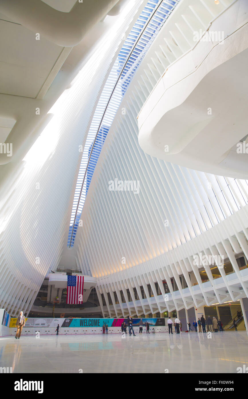 La primera parte de Santiago Calatrava's World Trade Center Centro de Transporte, conocido como