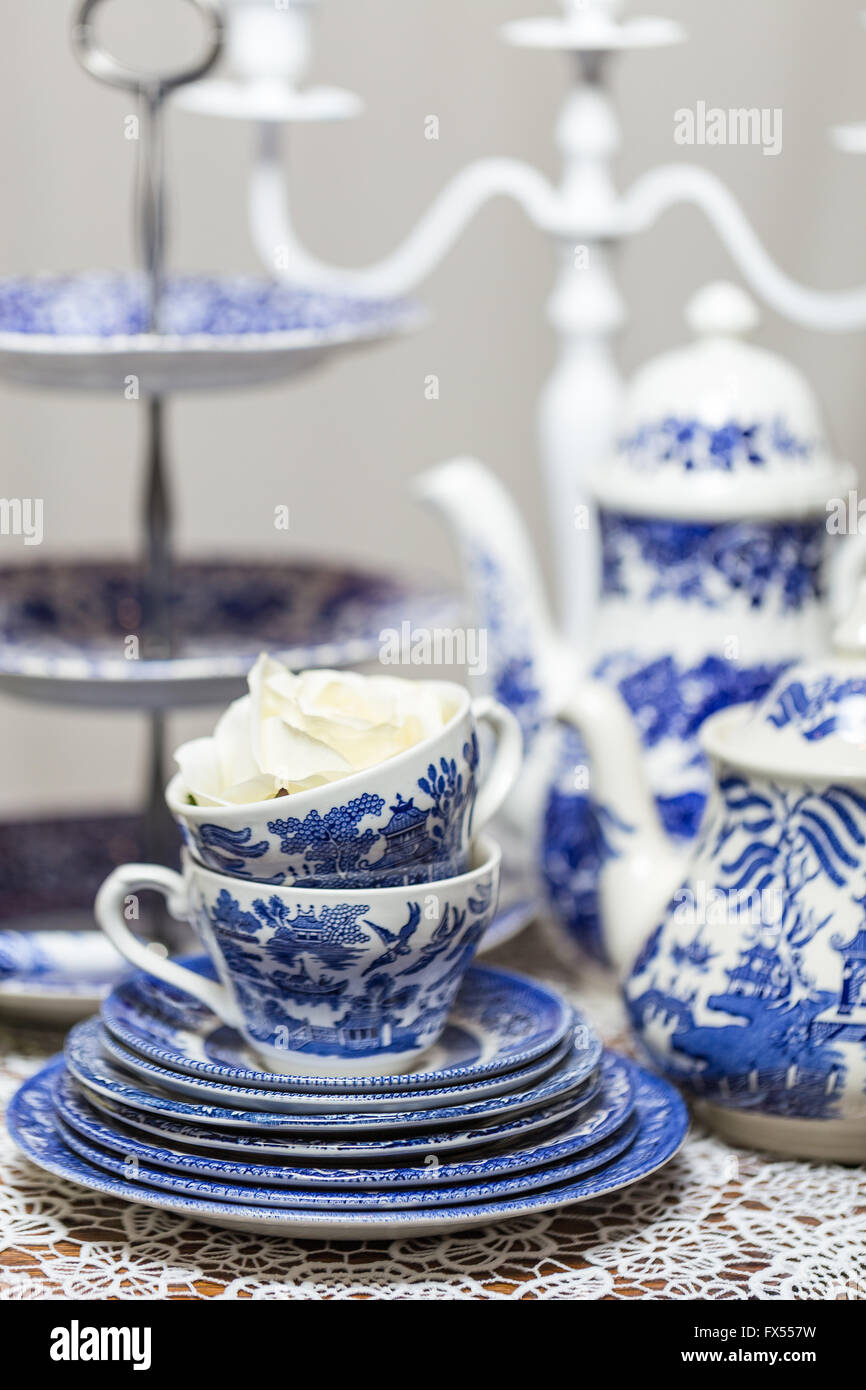 Juego de tazas de té de porcelana blanca y azul Retro china con