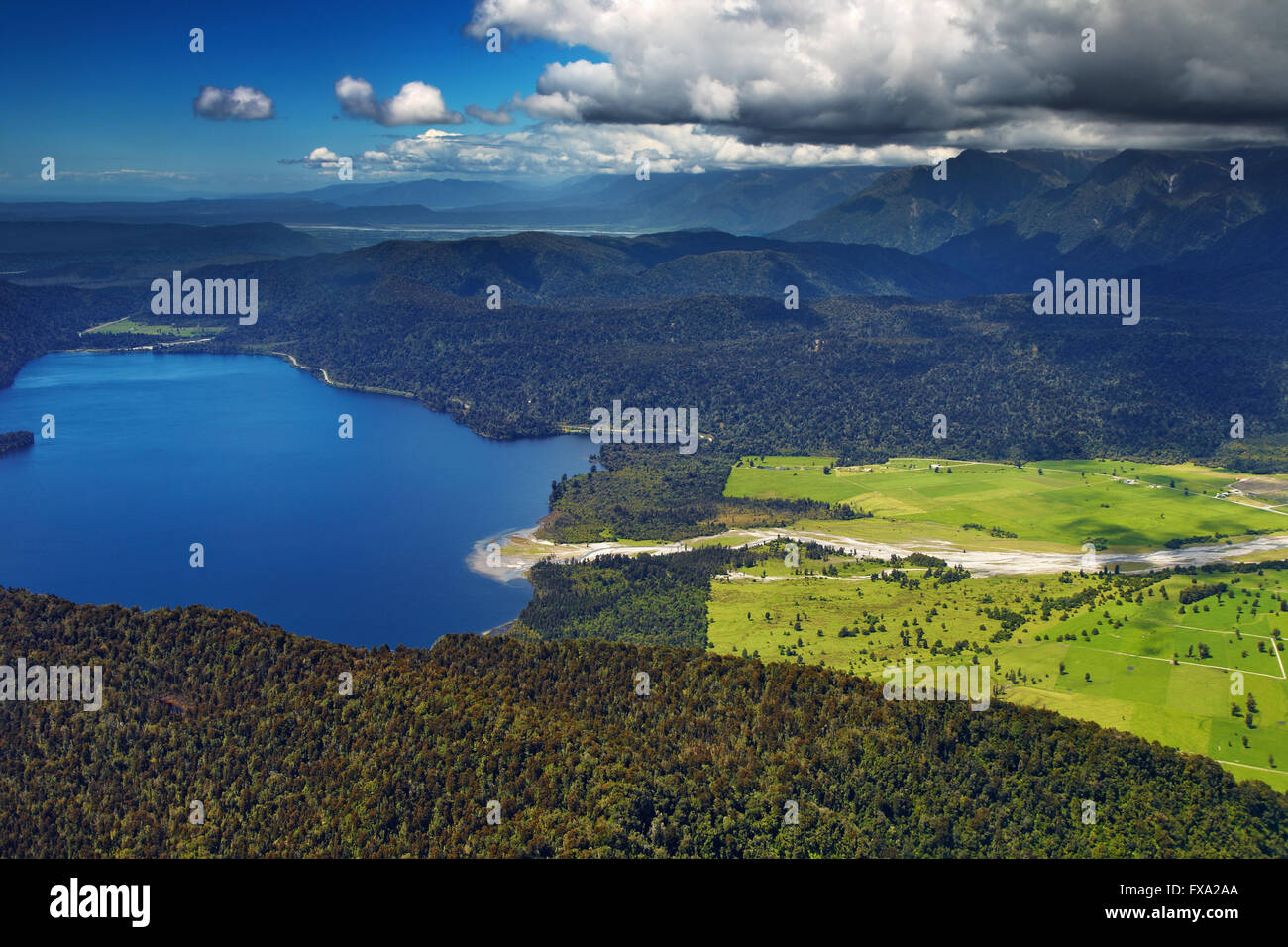 Costa oeste de Nueva Zelanda, los Alpes del sur, vista aérea Foto de stock