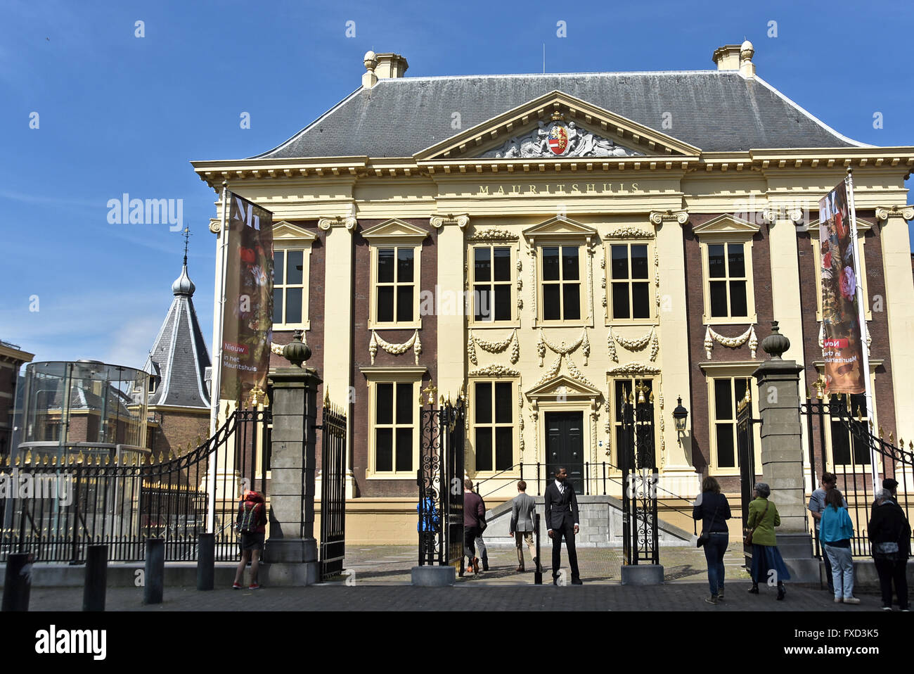 Mauritshuis Royal Picture Gallery (1633-44), La Haya, Países Bajos ( junto al Parlamento holandés Binnenhof ) Foto de stock