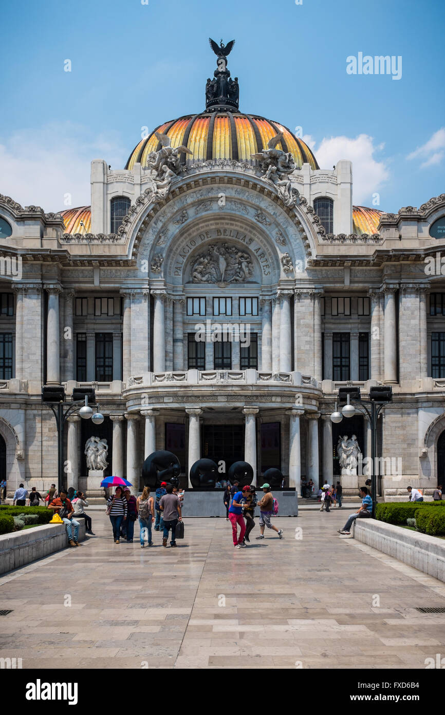 Palacio de Bellas Artes de Ciudad de México. Foto de stock