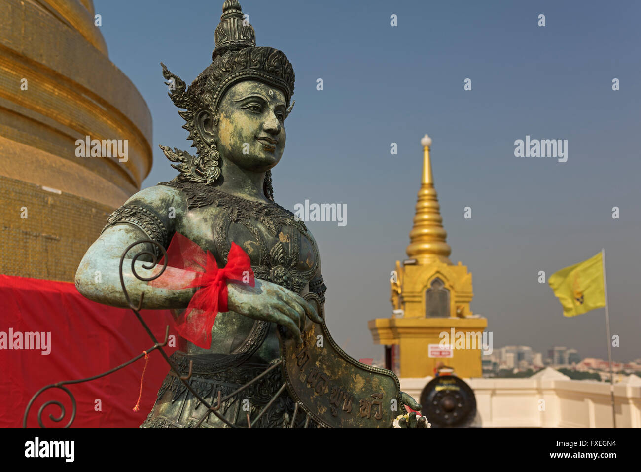 Estatua Monte Dorado Wat Saket Bangkok Thailand Foto de stock