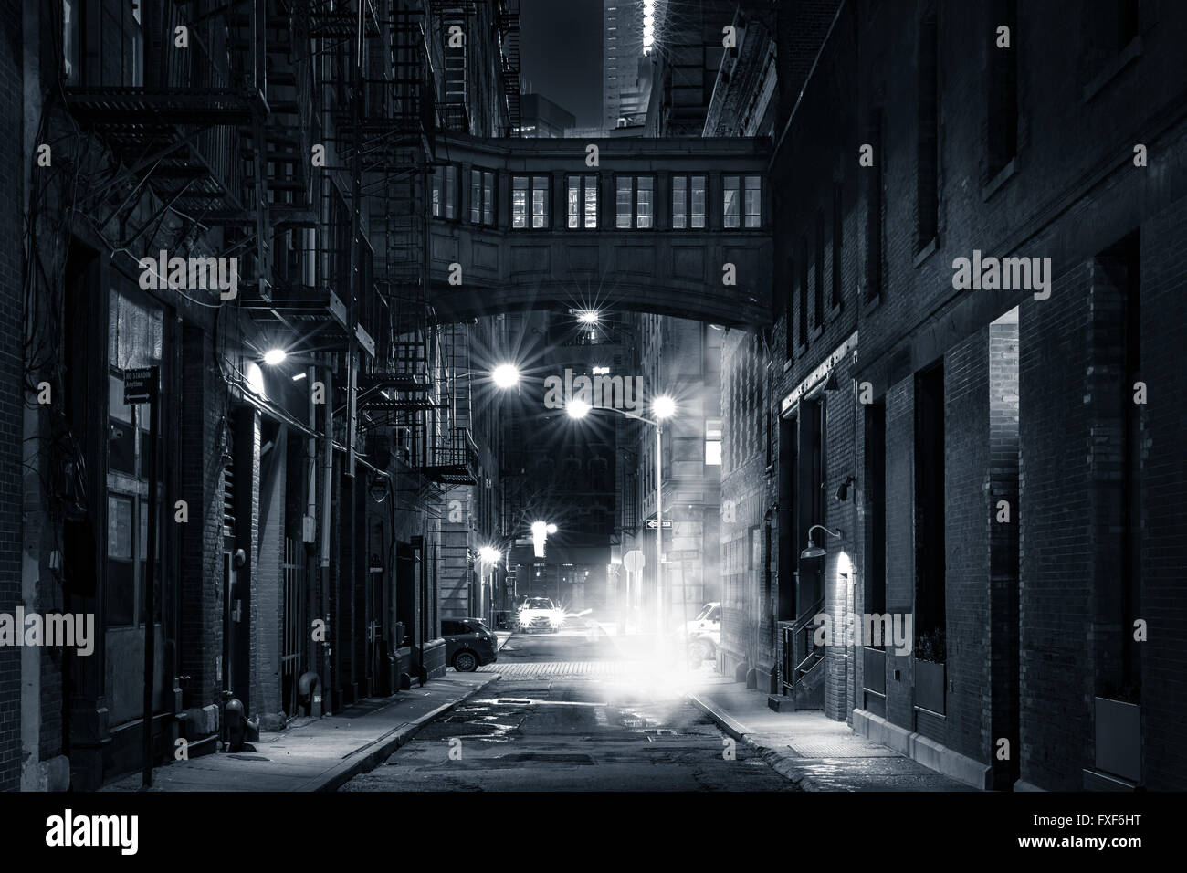 Ciudad gótica fotografías e imágenes de alta resolución - Alamy