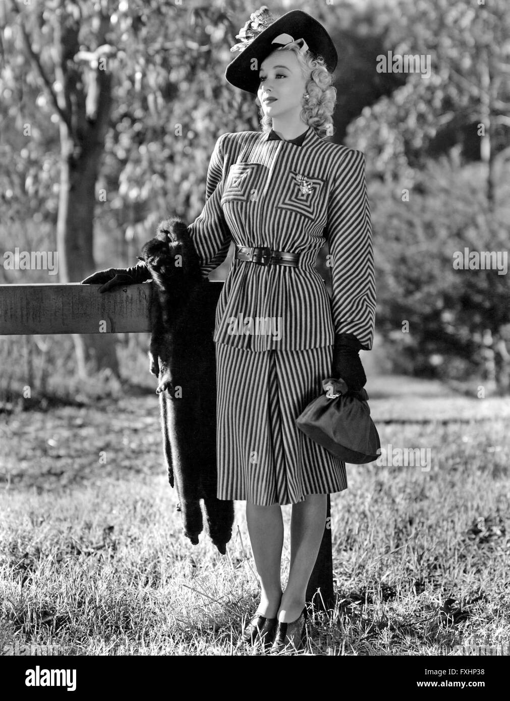 CAROLE LANDIS (1919-1948) actriz estadounidense en Topper vuelve (1941) Foto de stock