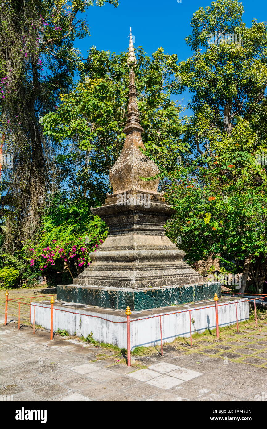 Stupa en Luang Prabang, Laos Foto de stock