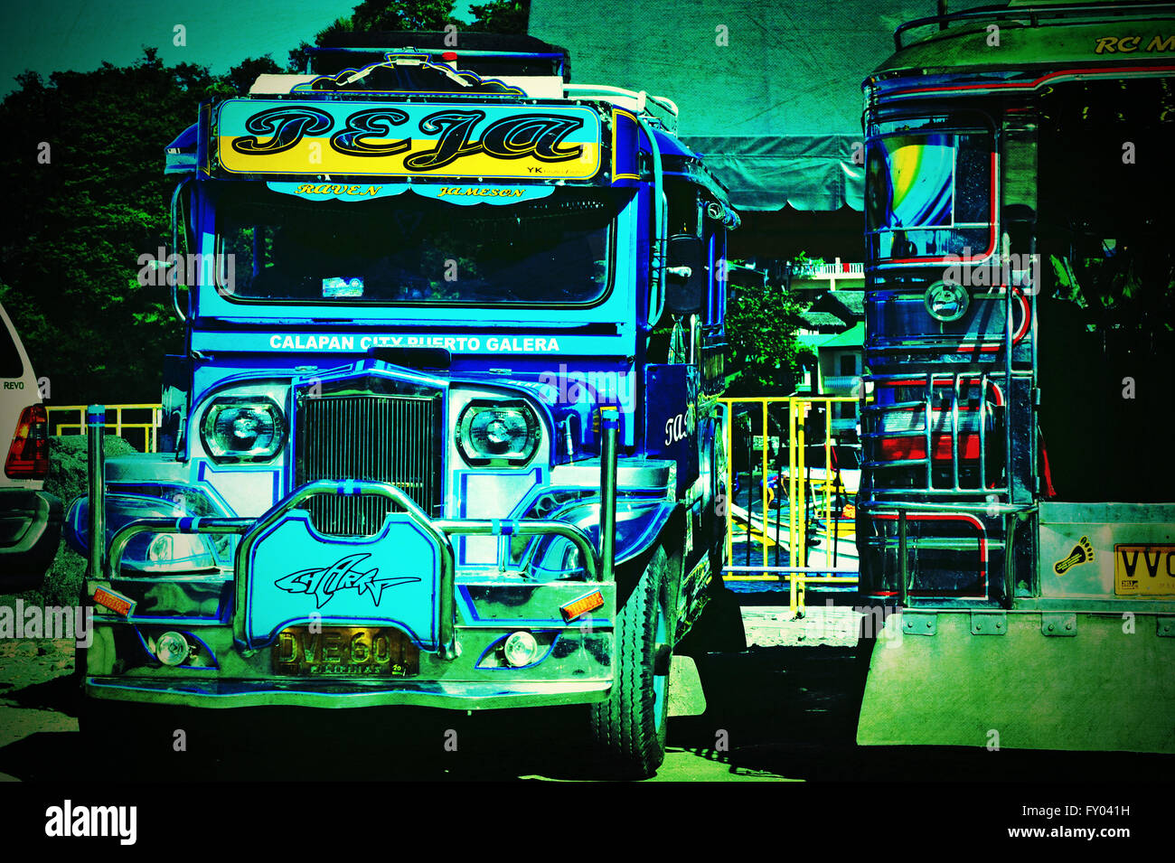 Jeepney, Puerto Galera, Mindoro, Filipinas. Foto de stock