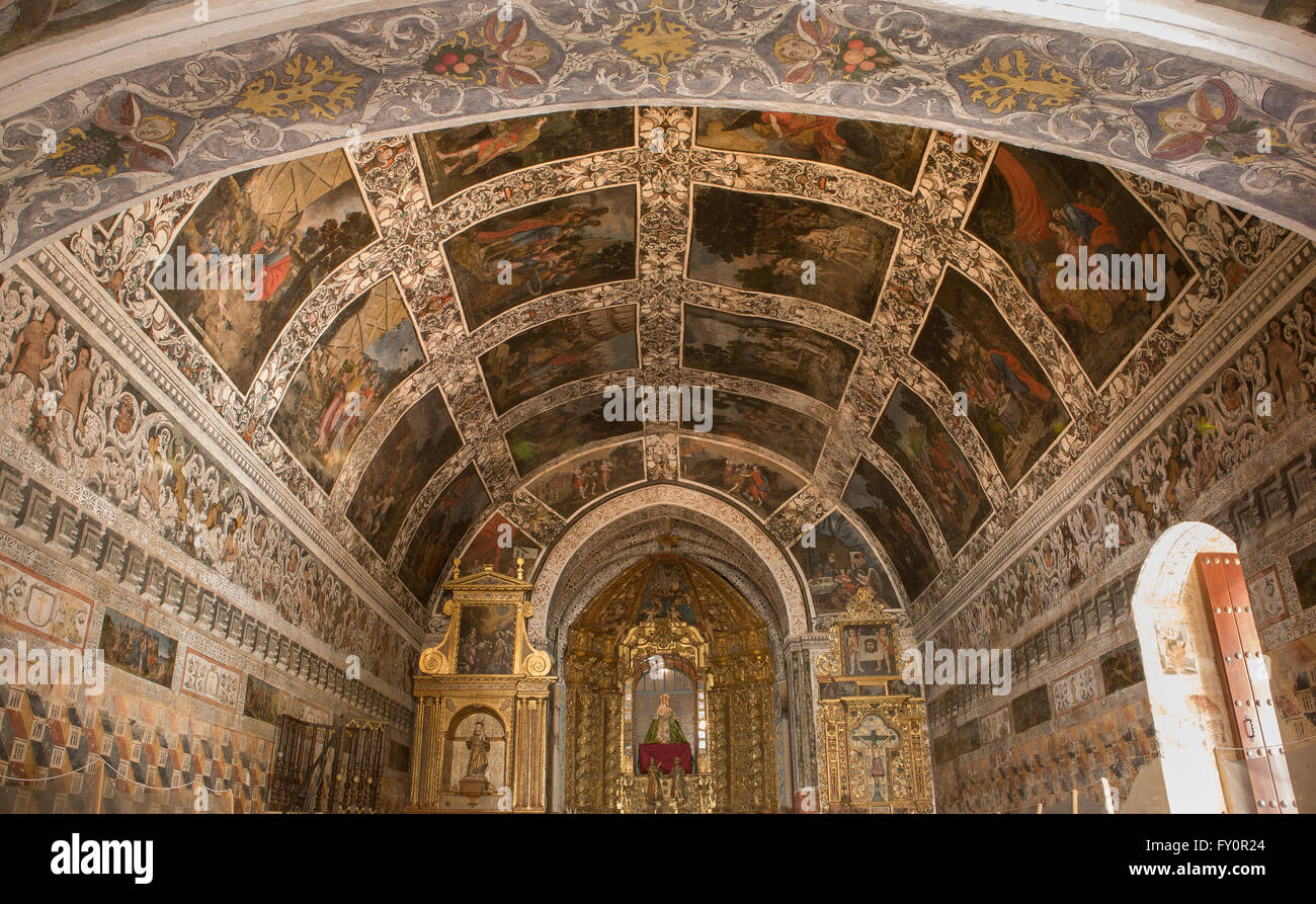 El Santuario de Nuestra Señora de Ara, situado en las estribaciones de Sierra Morena, a unos siete kilómetros de fuente del Arco, en la S Foto de stock