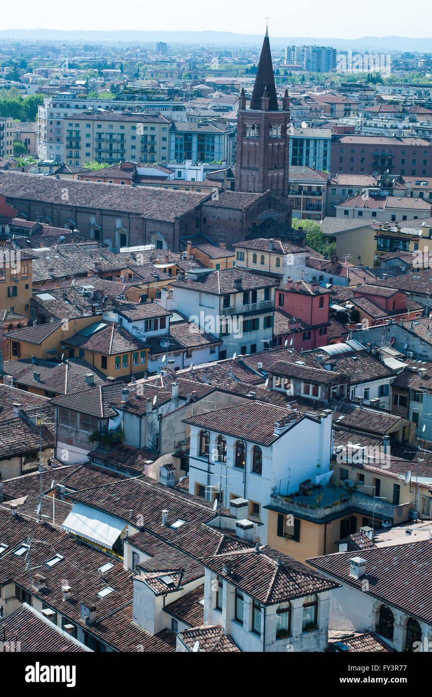 Hermosa vista desde la torre lamberti de Verona. Foto de stock