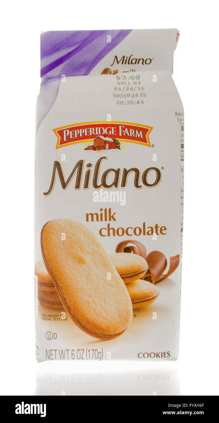 Winneconne, WI - 26 Nov 2015: Bolsa de Pepperidge Farm Milano galletas de  chocolate de leche Fotografía de stock - Alamy