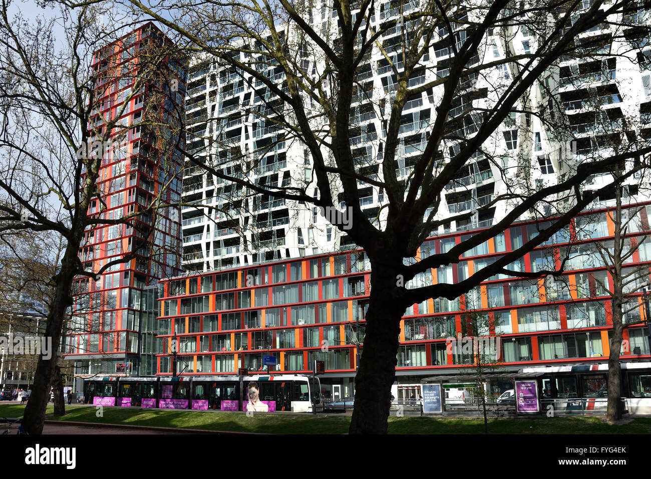 Nuevo complejo de apartamentos highrise Westersingel Mauritsweg de Calypso y moderna de la ciudad holandesa de Rotterdam Países Bajos Foto de stock