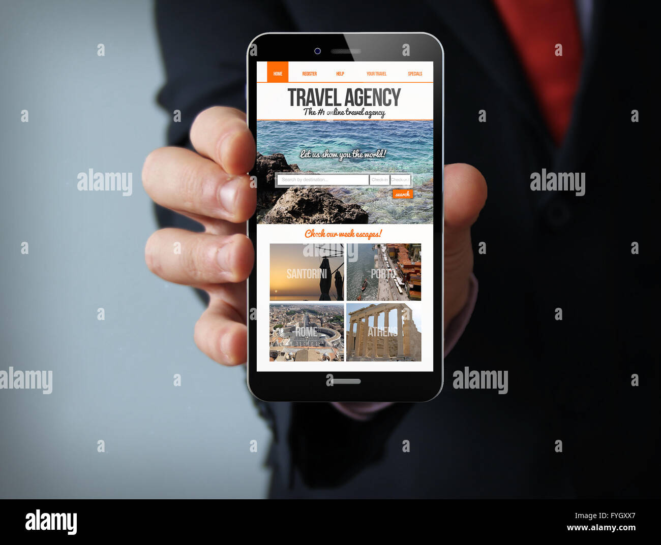 Nuevas tecnologías el concepto de viaje: empresario mano sujetando un teléfono táctil generados en 3D con el sitio web de la agencia de viajes en la pantalla. Scree Foto de stock