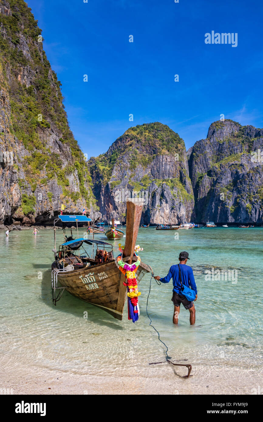 Tailandia Krabi Islas Phi Phi Koh Phi Phi Leh Maya Bay o Ao Maya Foto de stock