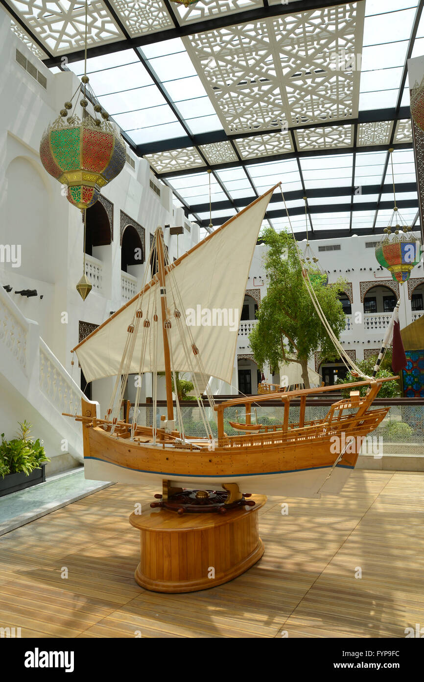 Holzboot, Einkaufszentrum, Altstadt, Doha, Katar Foto de stock