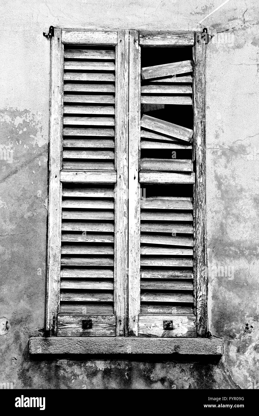 En Europa, Italia Milán arquitectura antigua y pared persiana veneciana. Foto de stock