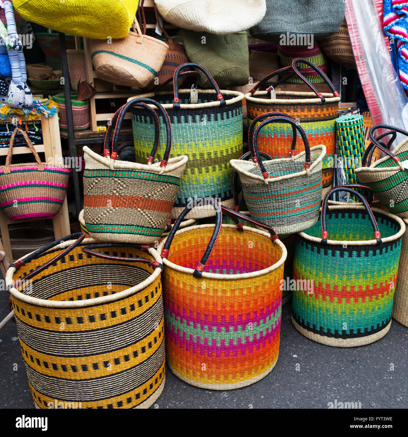 Cestas mexicanas fotografías e imágenes de alta resolución - Alamy