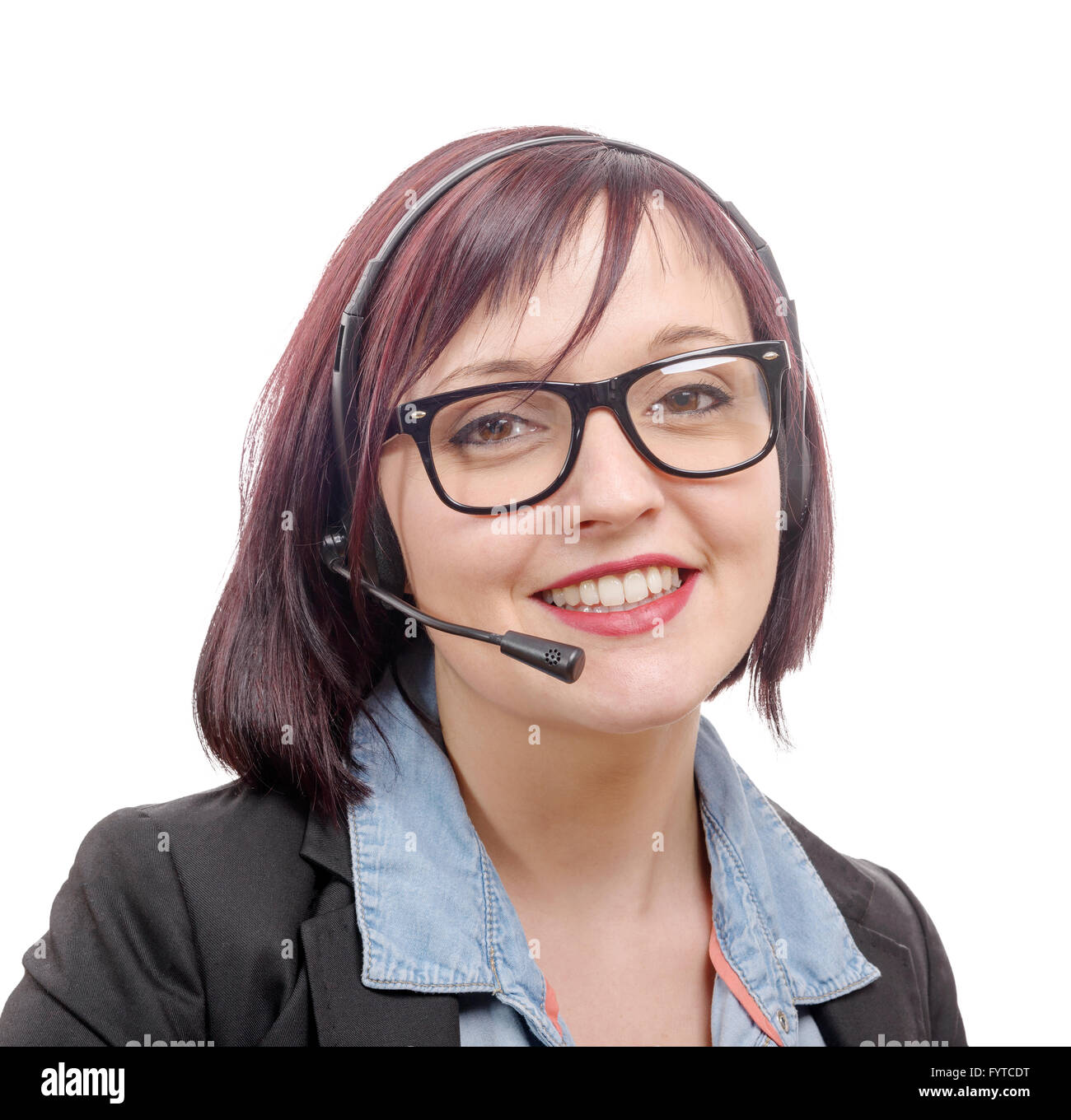 Un close-up retrato de mujer sonriente con auriculares Foto de stock