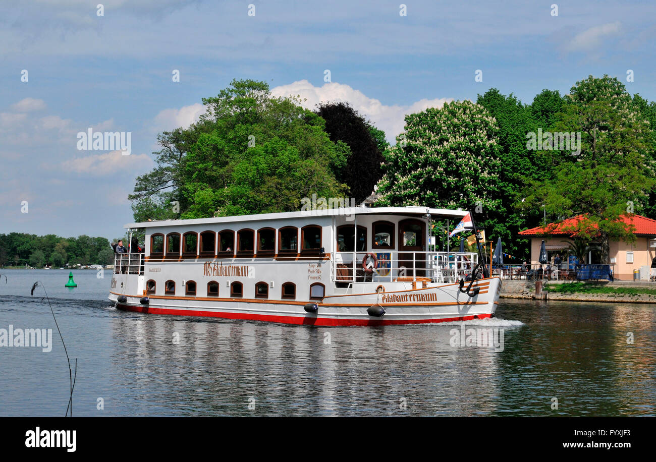 Embarcación de recreo Klabautermann, río Havel, Caputh, Brandenburgo, Alemania Foto de stock