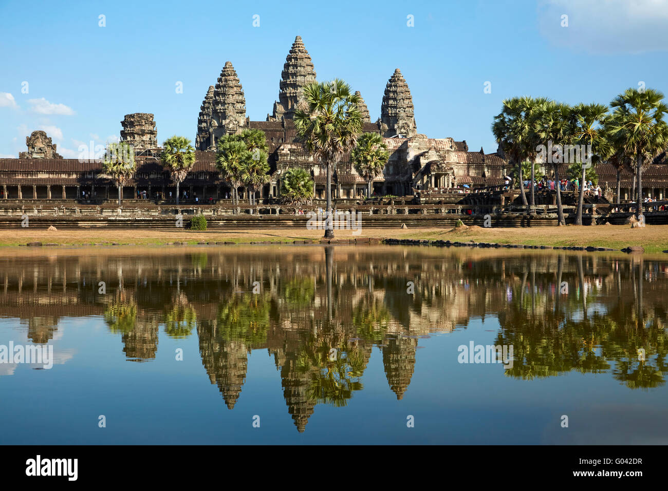 Complejo de templos de Angkor Wat (siglo XII), Sitio de Patrimonio Mundial de Angkor, Siem Reap, Camboya Foto de stock