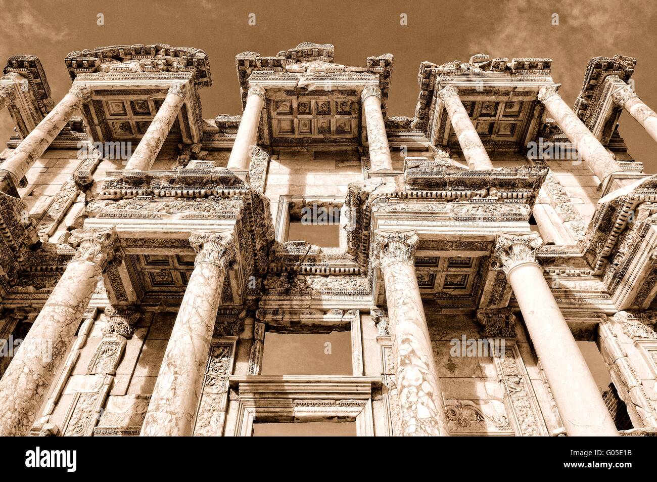 Fachada de la Biblioteca de Celso Éfeso en Turquía Foto de stock