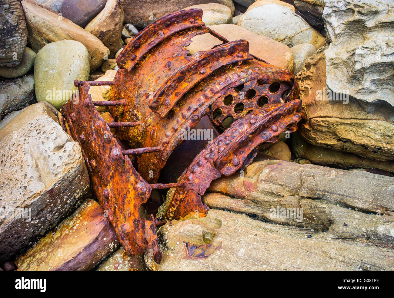 Australia, Nueva Gales del Sur, de la Costa Central, Bouddi National Park, rusty restos del naufragio de Maitland Foto de stock