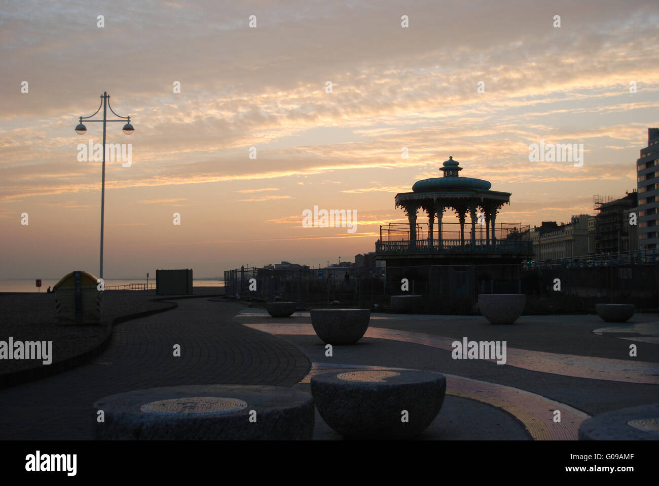 Brighton Bandstand vista lateral del atardecer Foto de stock