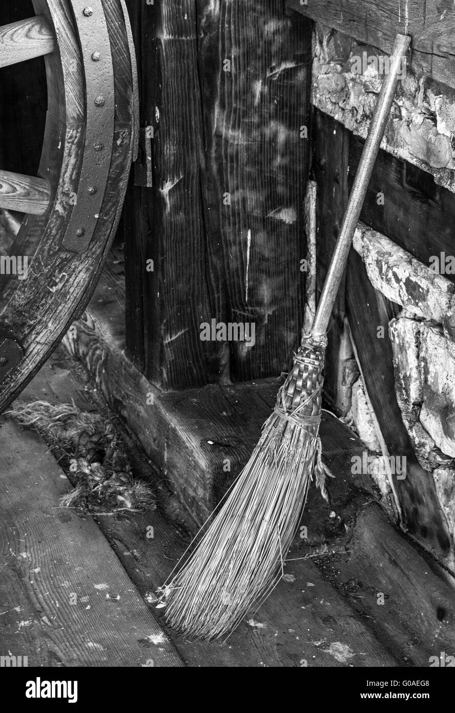 Old Fashioned escoba en blanco y negro Fotografía de stock Alamy