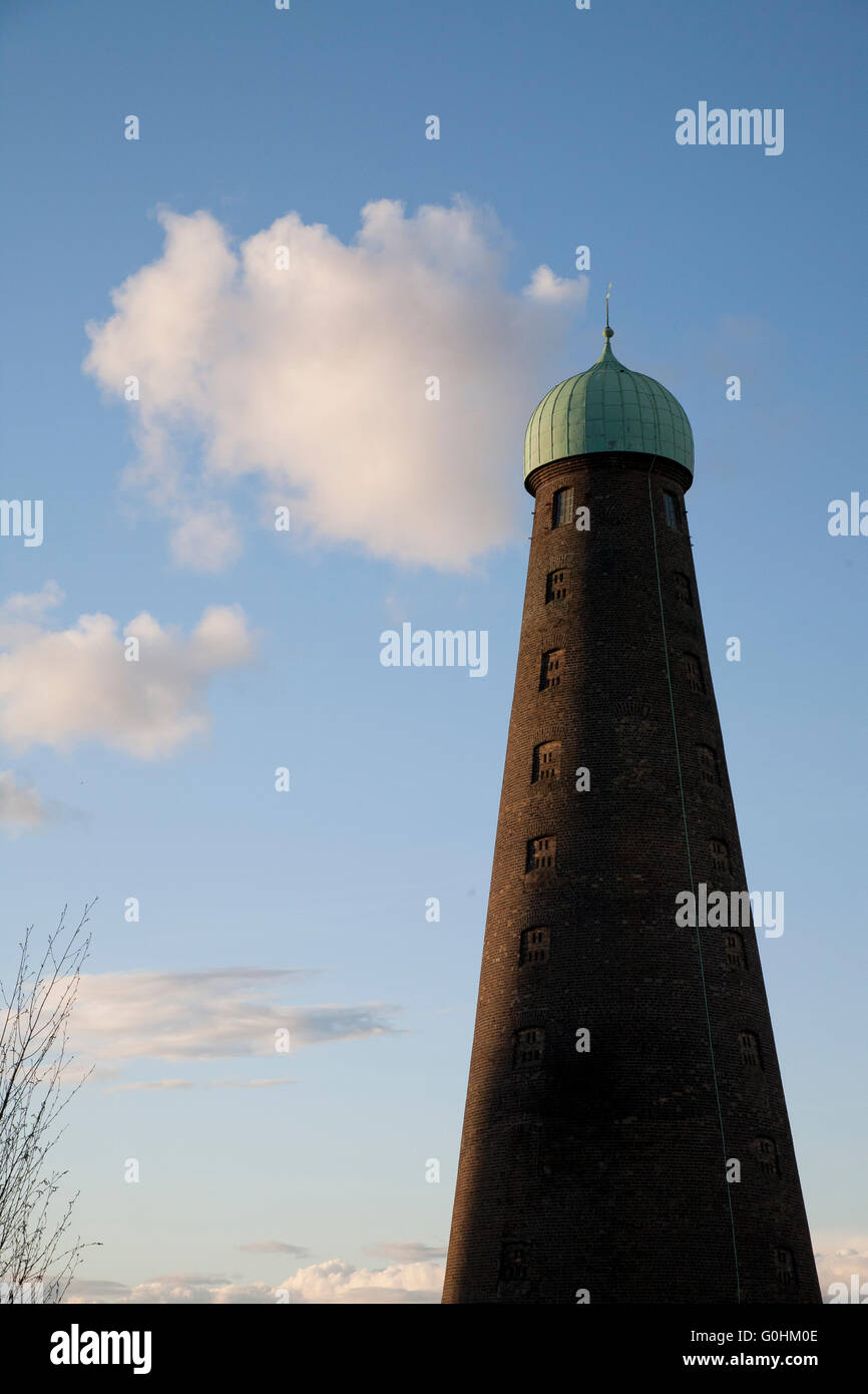 St Patrick's Tower, Thomas Street Dublin, el más alto de Europa smock windmill (con un fondo rotatorio en la parte superior). Construido originalmente para la alimentación Foto de stock