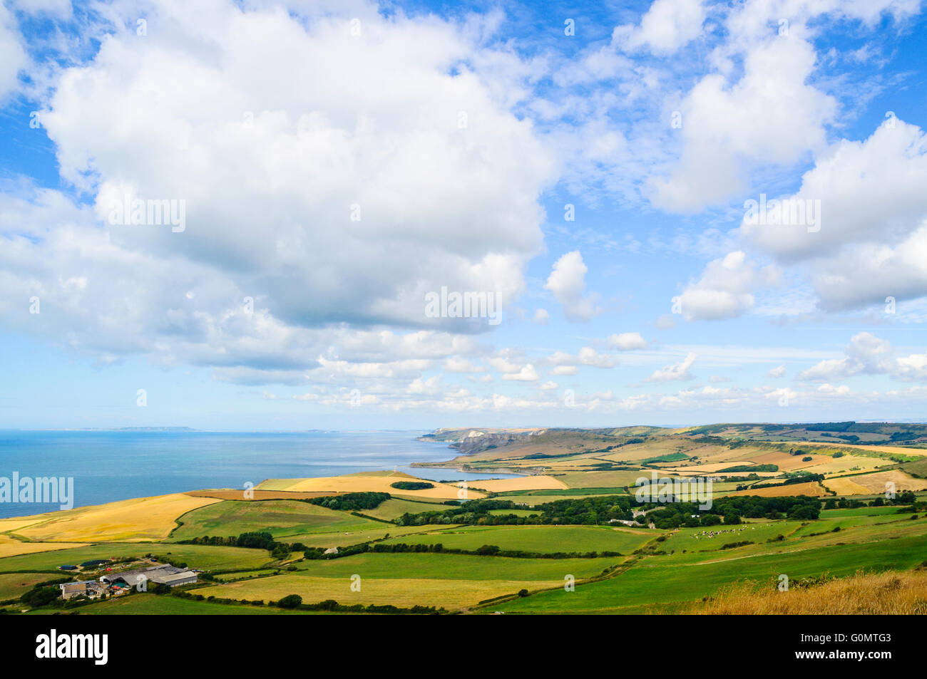 Mirando al occidente desde Swyre Jefe de la Isla de Purbeck Dorset con Weymouth y Portland Bill en la distancia Foto de stock