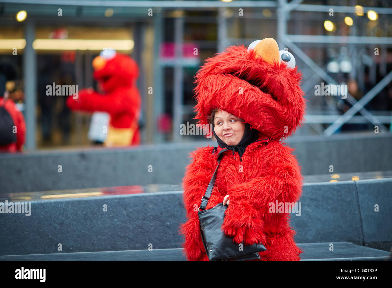 Traje de elmo fotografías e imágenes de alta resolución - Alamy Traje de elmo fotografías e imágenes de alta resolución - Alamy
