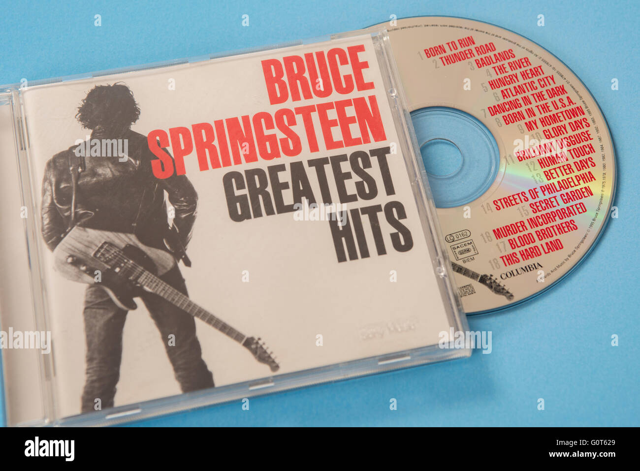 Álbum Greatest Hits de Bruce Springsteen en disco compacto Foto de stock