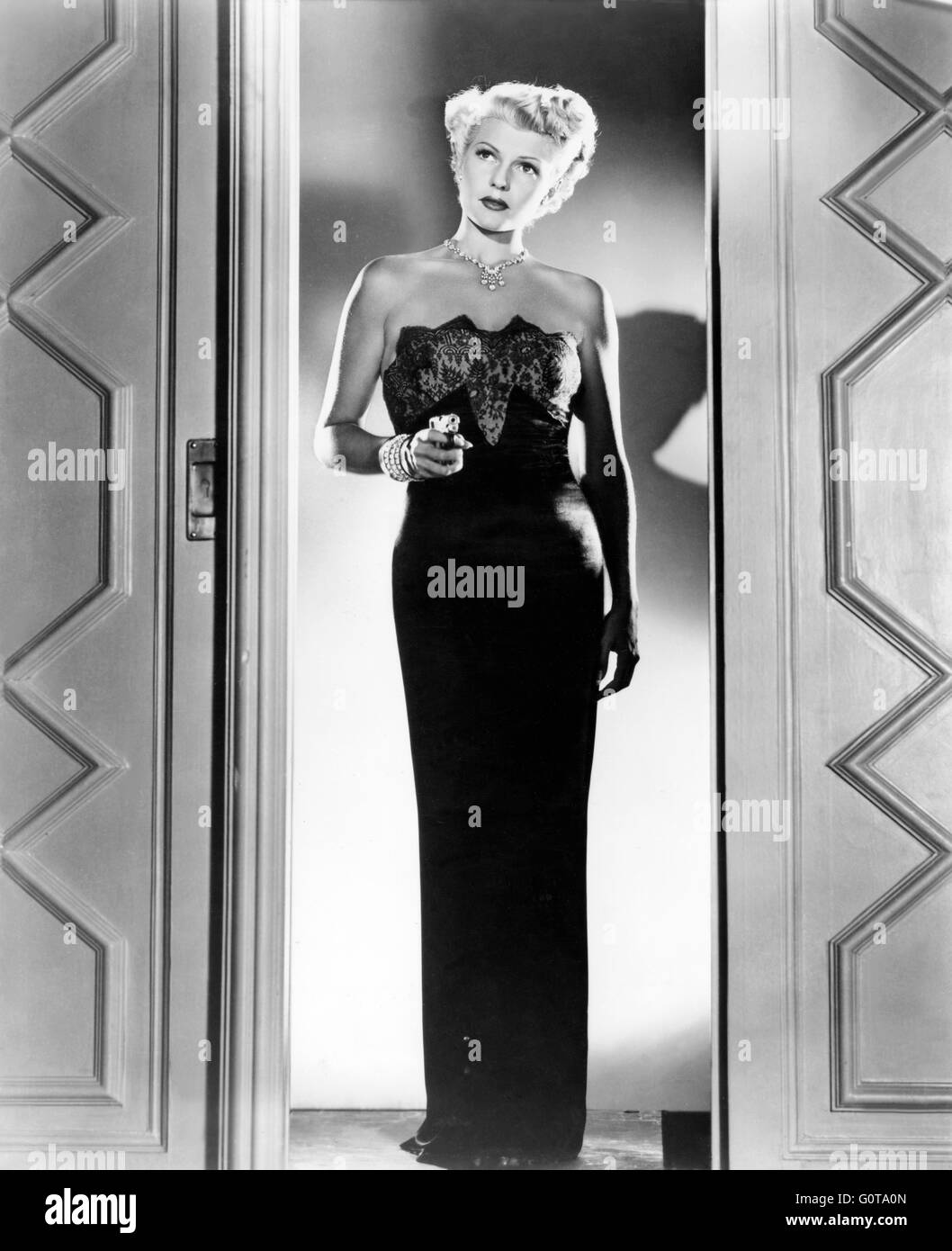 Rita Hayworth / La dama de Shanghai / 1948 dirigida por Orson Welles (Columbia Pictures) Foto de stock