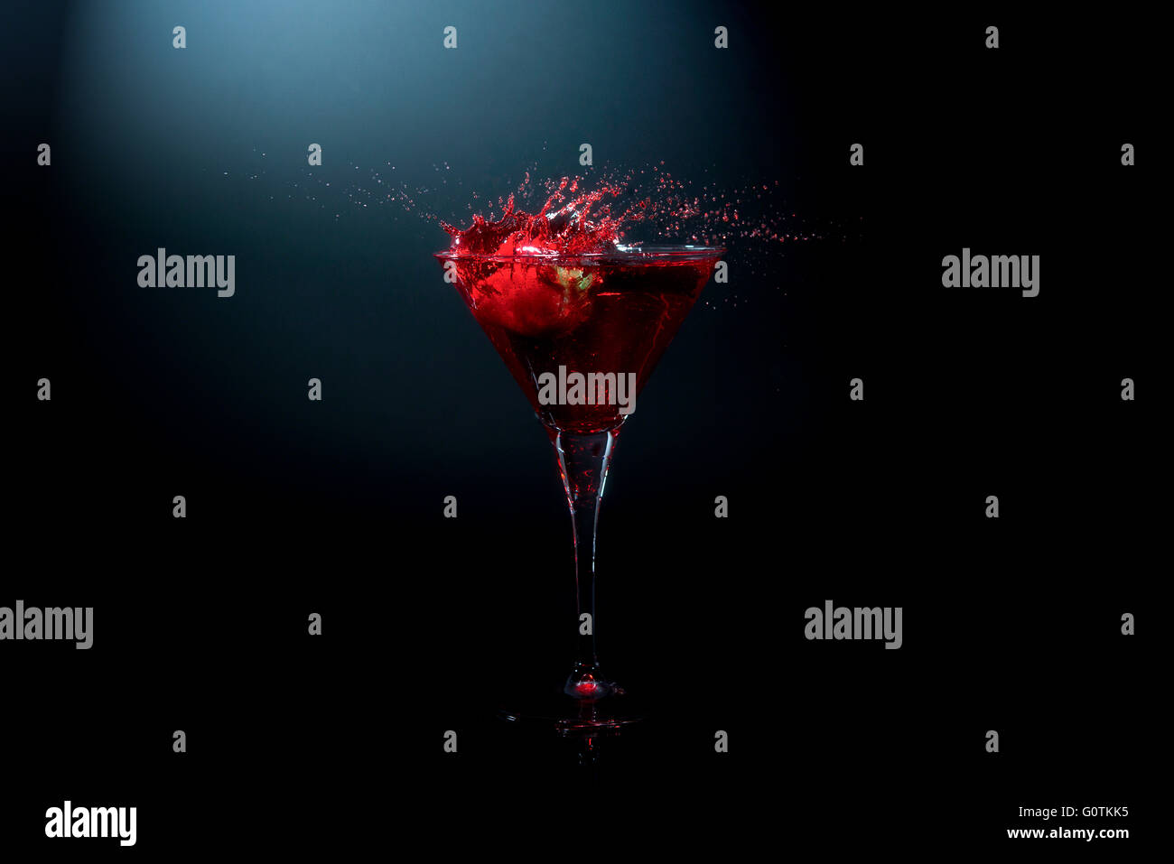 Fresa en copa Fotografía de stock - Alamy