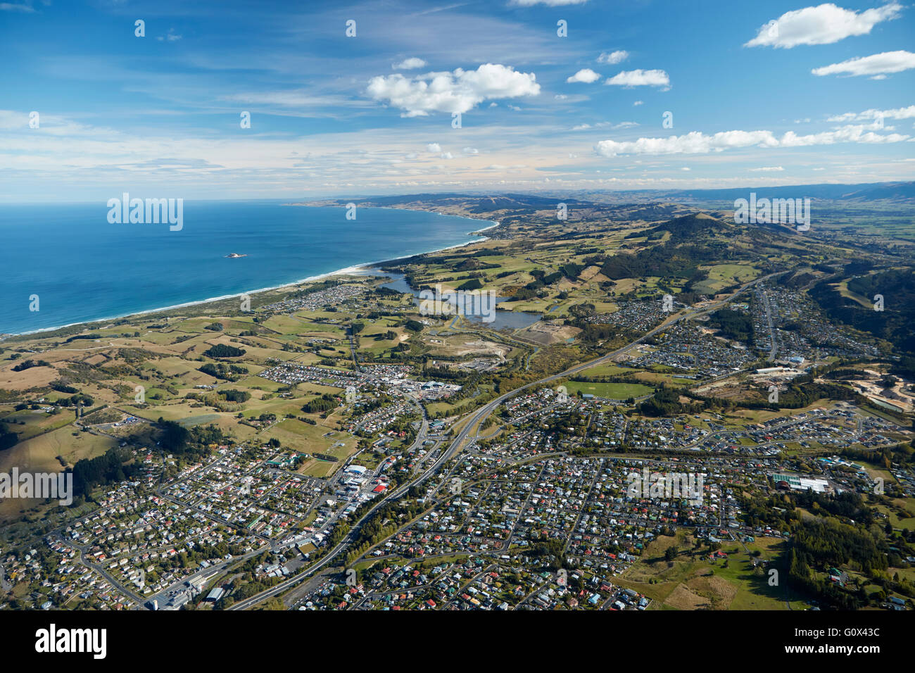 Suburbios de Abbotsford, Isla Verde y Fairfield, Dunedin, Otago, Isla del Sur, Nueva Zelanda - antena Foto de stock
