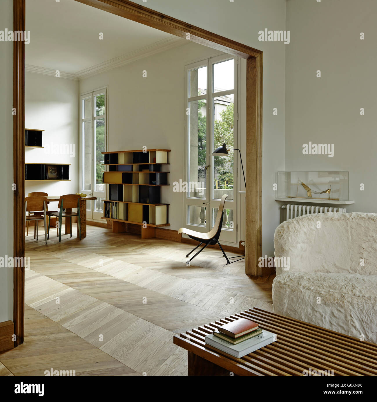 Apartamento MA, Barcelona, España. Plan abierto, un moderno salón ... Apartamento MA, Barcelona, España. Plan abierto, un moderno salón ...