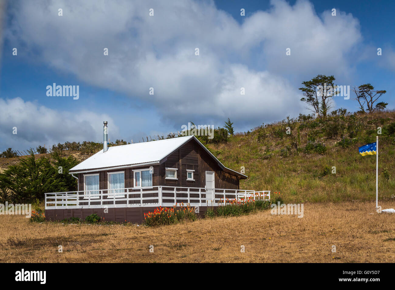 Una casa en el Estrecho de Magallanes, cerca de Punta Arenas, Patagonia,  Chile, Sudamérica Fotografía de stock - Alamy