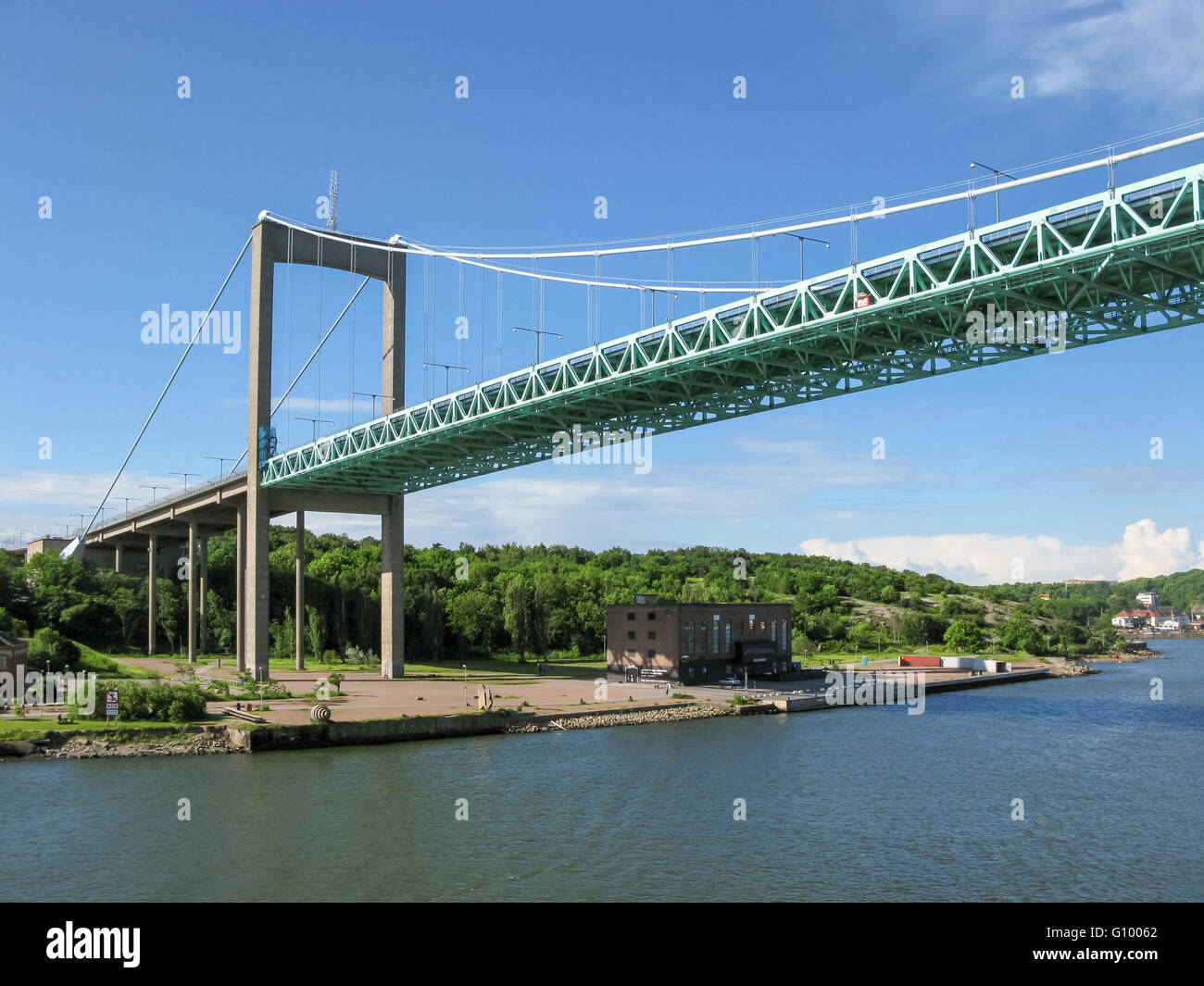 Puente sobre Alvsborg Gota Alv River en Gotemburgo, Suecia Foto de stock